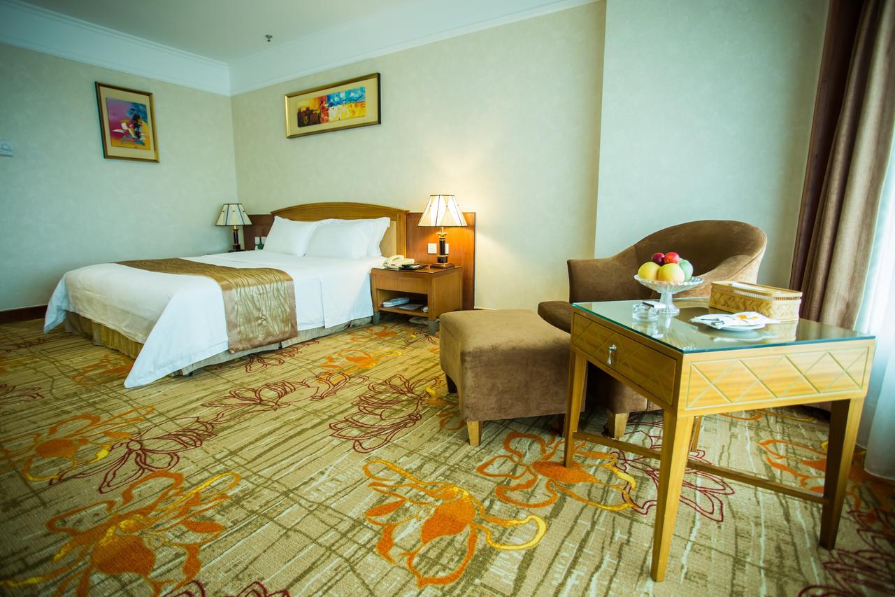 Dongying Blue Horizon Xinyue Hotel Екстер'єр фото